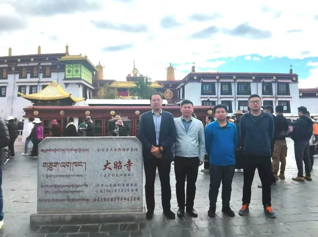 百靈科技參觀大昭寺：汲千年建寺智慧，促企業轉型發展